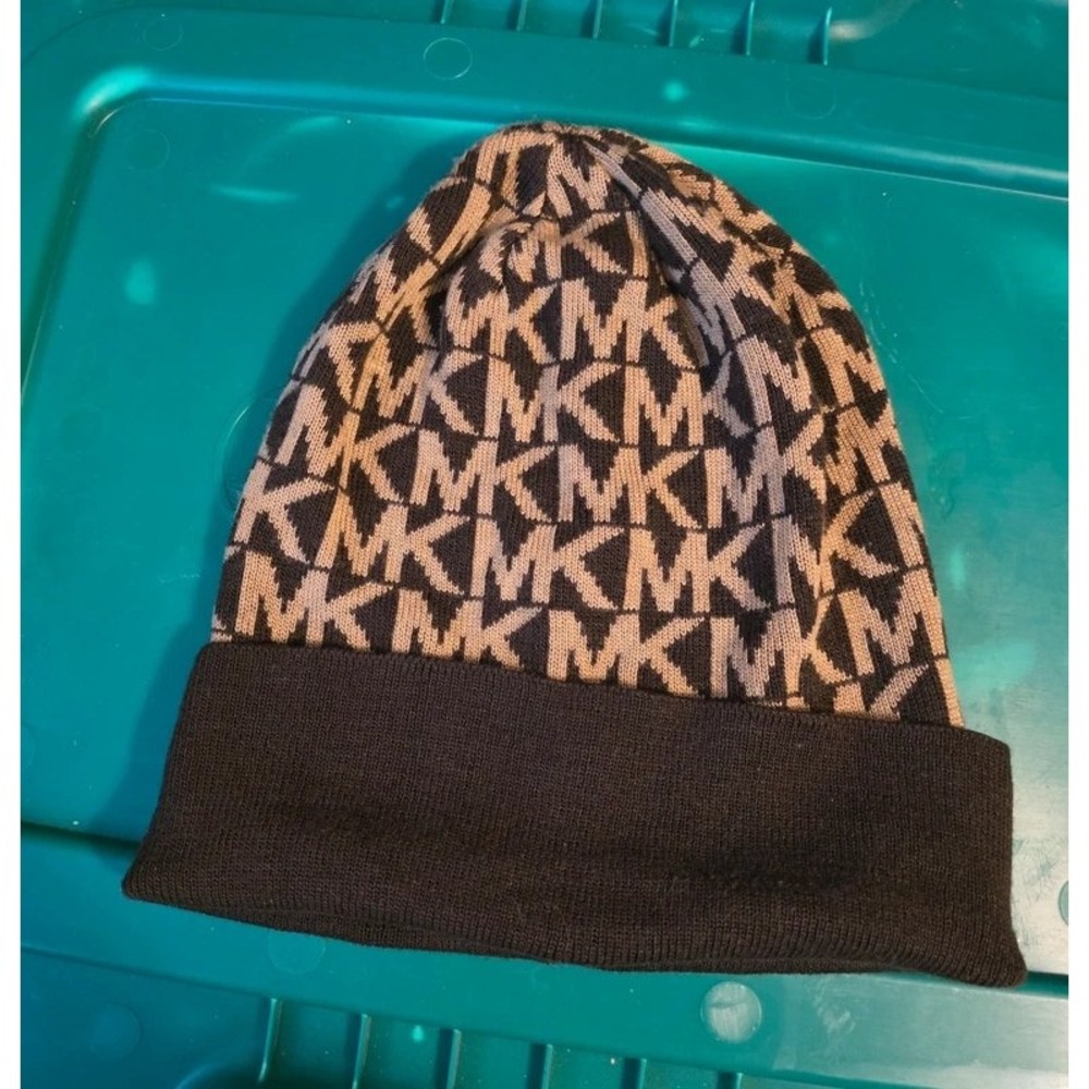 Michael Kors MK Logo Monogram Knit Beanie Hat Tan Black Acrylic Winter Cap